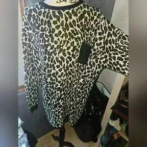 Sunshine & Rodeos Womans Long Sleeve Cheetah Print Top Size XL